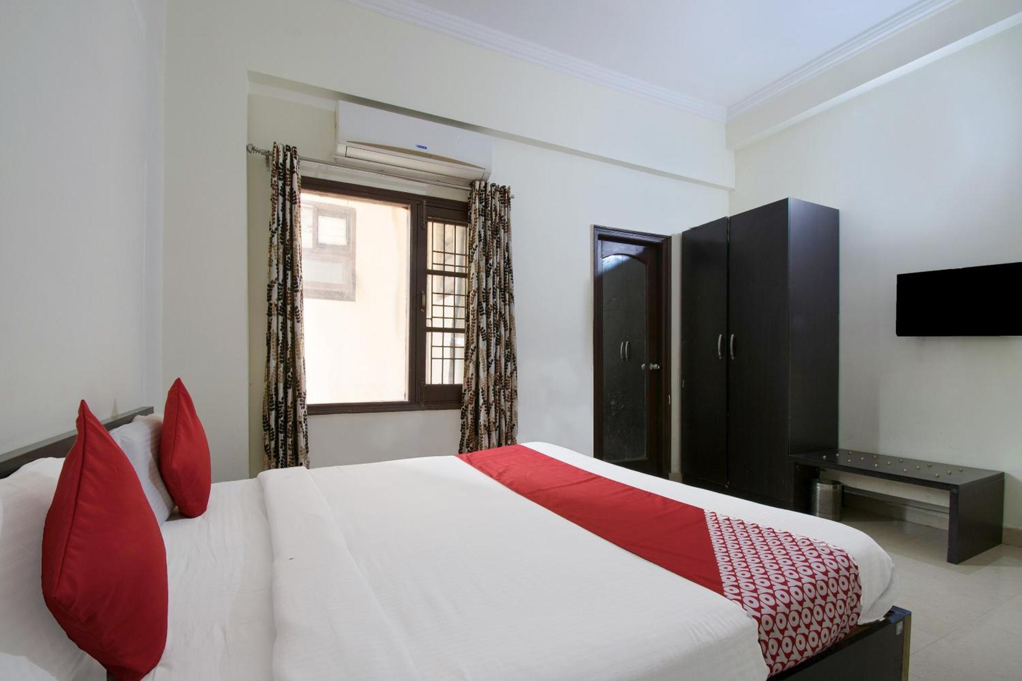 Oyo Hotel Triund Regency Katra  Buitenkant foto