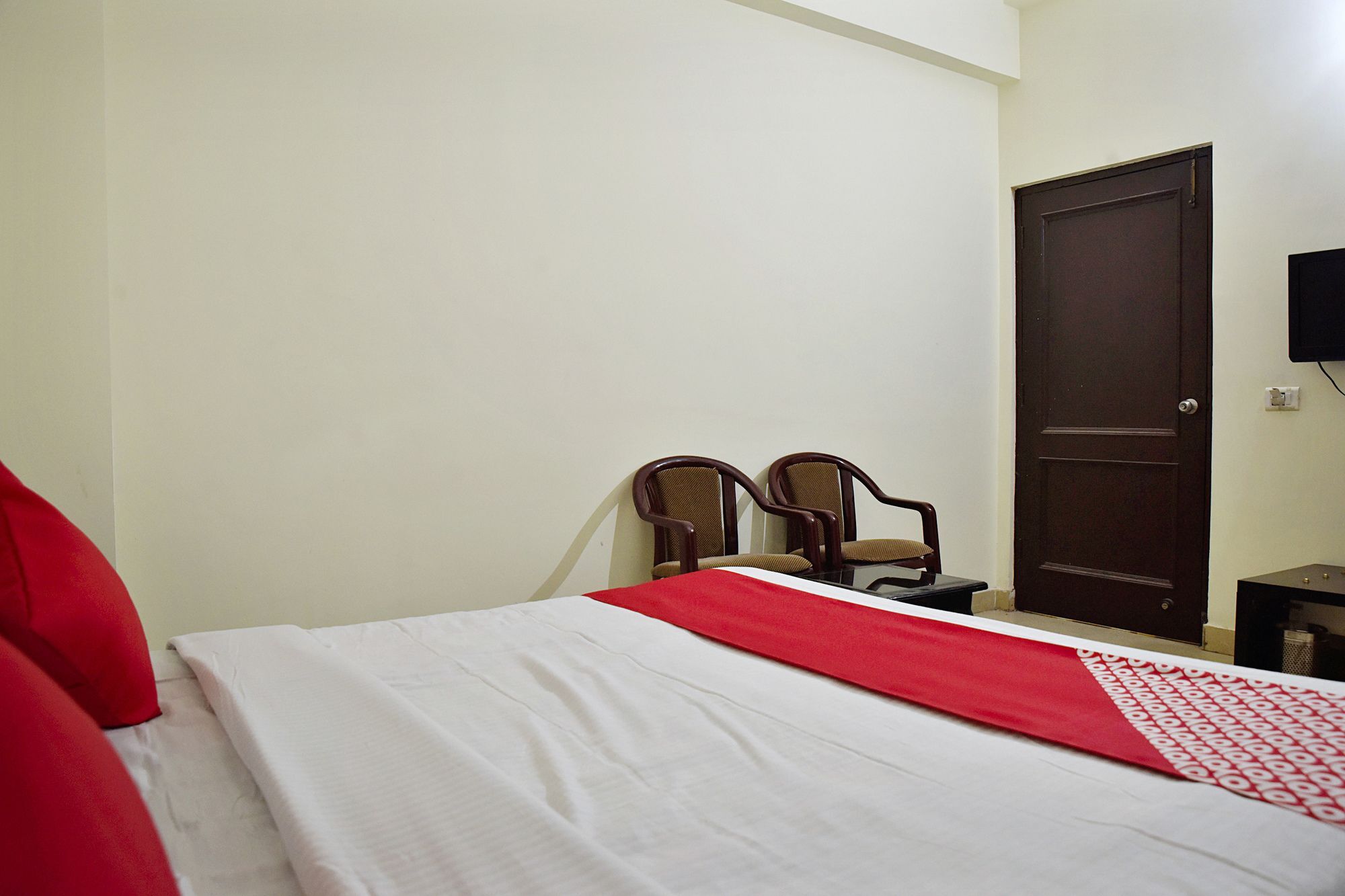 Oyo Hotel Triund Regency Katra  Buitenkant foto